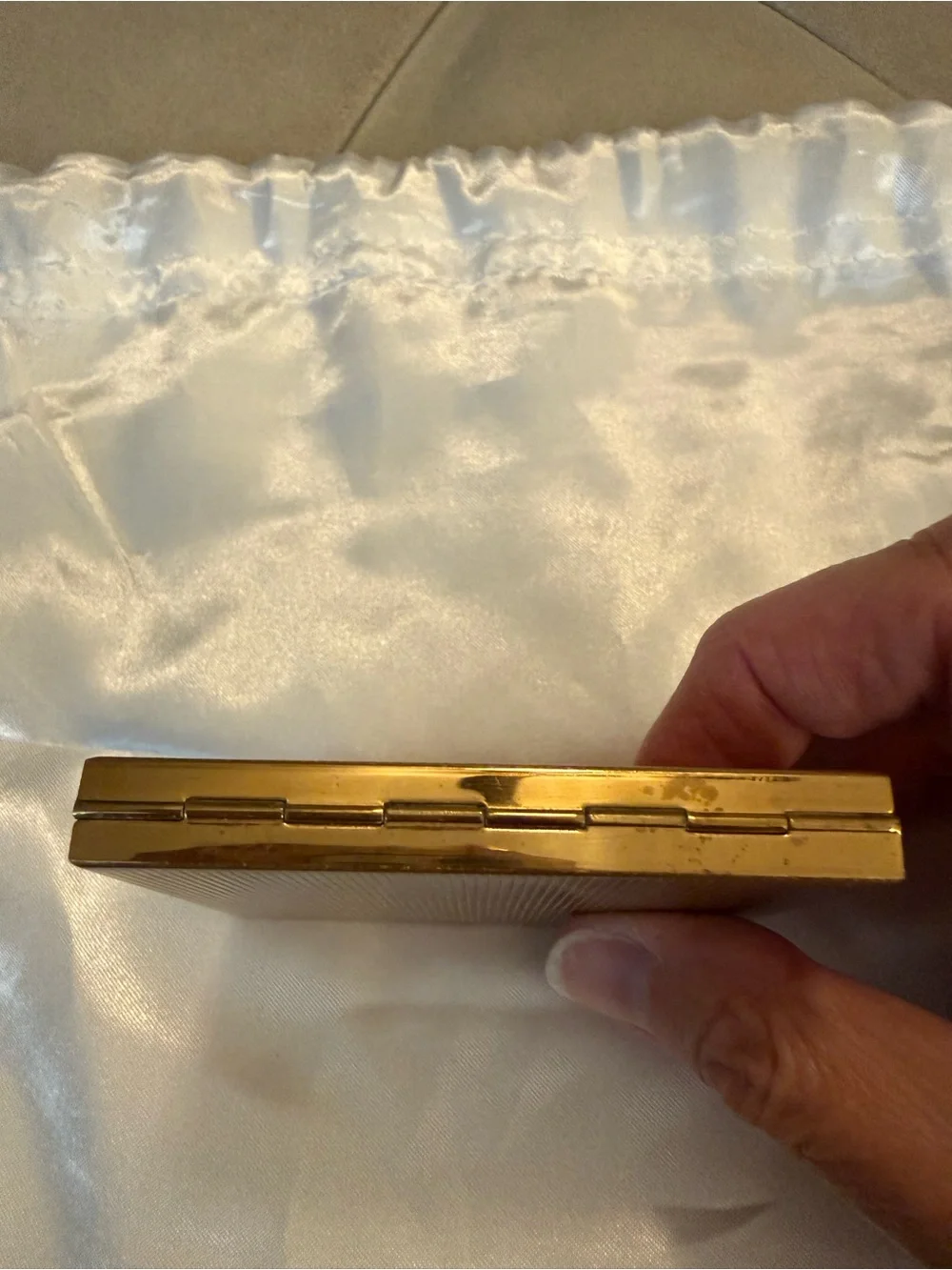 Vintage Whiting & Davis Powder Compact